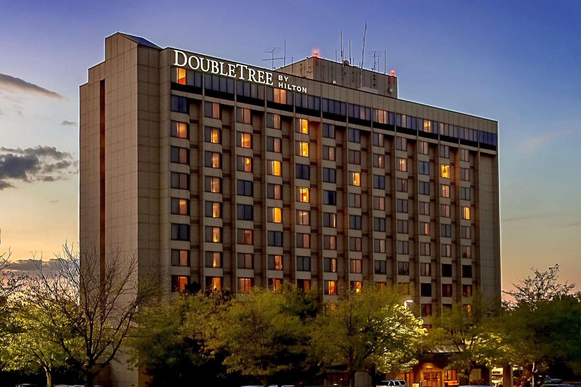 Doubletree By Hilton Hotel St. Louis - Chesterfield Eksteriør billede